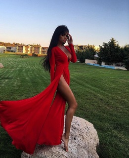 Nita Kuzmina feet photo thumbnail