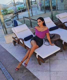 Nita Kuzmina feet photo thumbnail