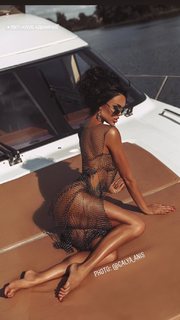 Nita Kuzmina feet photo thumbnail