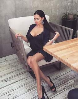 Nita Kuzmina feet photo thumbnail
