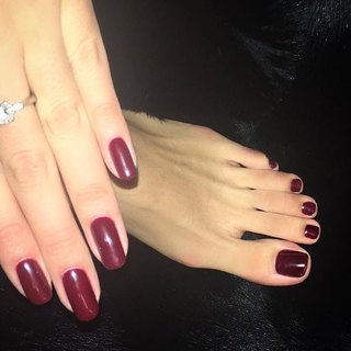 Nita Kuzmina feet photo thumbnail