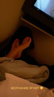 Nita Kuzmina feet photo thumbnail
