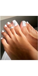 Nita Kuzmina feet photo thumbnail
