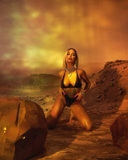 Nita Kuzmina feet photo thumbnail