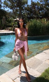 Nita Kuzmina feet photo thumbnail