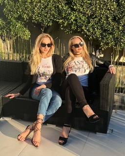 Nita Strauss feet photo 13