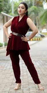 Nithya Das feet photo 17