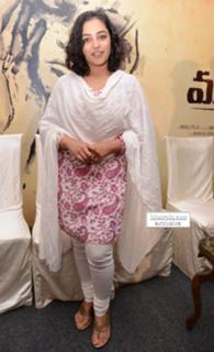 Nithya Menon feet photo thumbnail