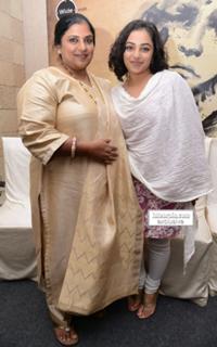 Nithya Menon feet photo thumbnail
