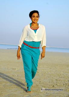 Nithya Menon feet photo thumbnail