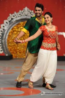 Nithya Menon feet photo thumbnail