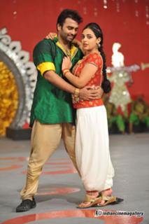 Nithya Menon feet photo thumbnail
