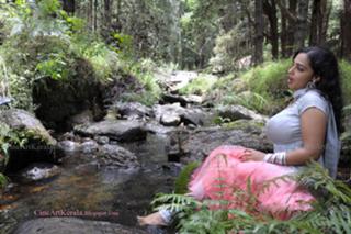 Nithya Menon feet photo thumbnail