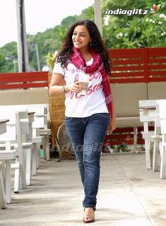 Nithya Menon feet photo thumbnail