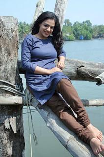 Nithya Menon feet photo thumbnail