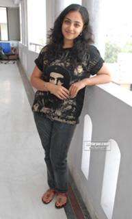 Nithya Menon feet photo thumbnail