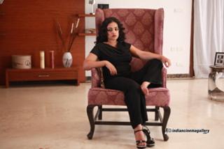 Nithya Menon feet photo thumbnail