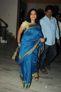Nithya Menon feet photo thumbnail