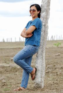 Nithya Menon feet photo thumbnail