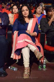 Nithya Menon feet photo thumbnail
