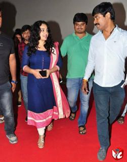 Nithya Menon feet photo thumbnail