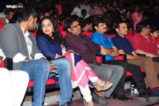 Nithya Menon feet photo thumbnail