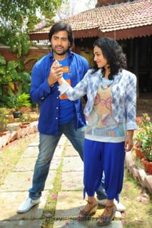 Nithya Menon feet photo thumbnail