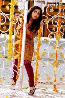 Nithya Menon feet photo thumbnail