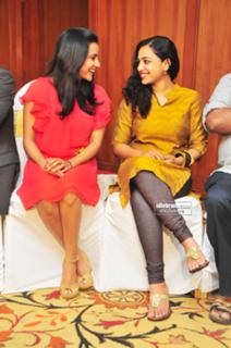 Nithya Menon feet photo thumbnail