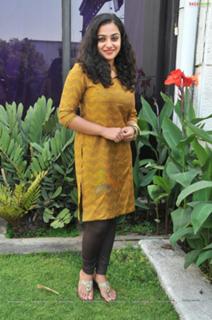 Nithya Menon feet photo thumbnail