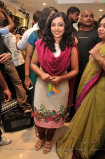 Nithya Menon feet photo thumbnail