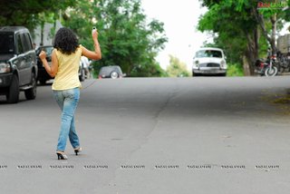 Nithya Menon feet photo thumbnail