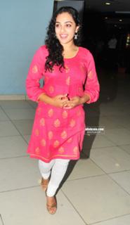 Nithya Menon feet photo thumbnail
