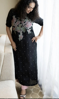 Nithya Menon feet photo thumbnail