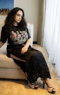 Nithya Menon feet photo thumbnail