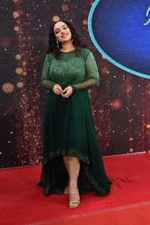 Nithya Menon feet photo thumbnail