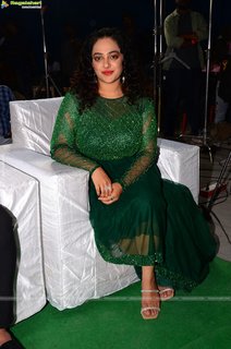Nithya Menon feet photo thumbnail