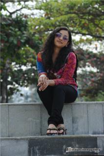 Nithya Menon feet photo thumbnail