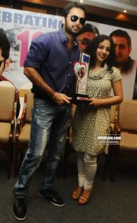 Nithya Menon feet photo thumbnail