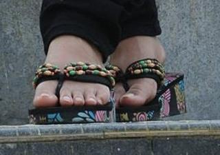 Nithya Menon feet photo thumbnail