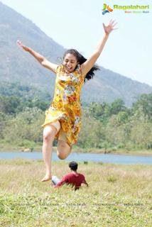 Nithya Menon feet photo thumbnail
