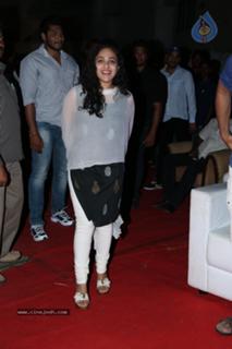 Nithya Menon feet photo thumbnail