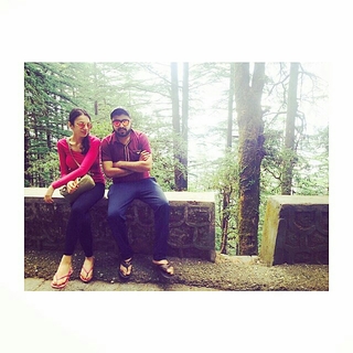 Nitibha Kaul feet photo 12