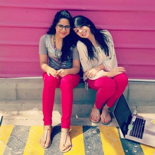 Nitibha Kaul feet photo 11