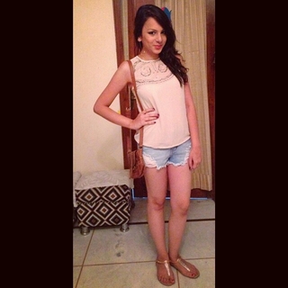 Nitibha Kaul feet photo 4