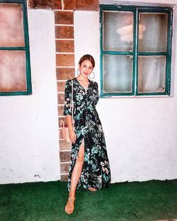 Nitibha Kaul feet photo 1