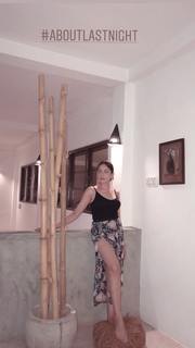 Nitibha Kaul feet photo 19
