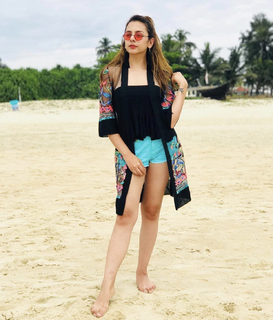 Nitibha Kaul feet photo 20