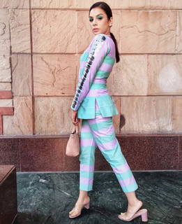 Nitibha Kaul feet photo 17