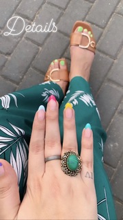 Nitibha Kaul feet photo 6